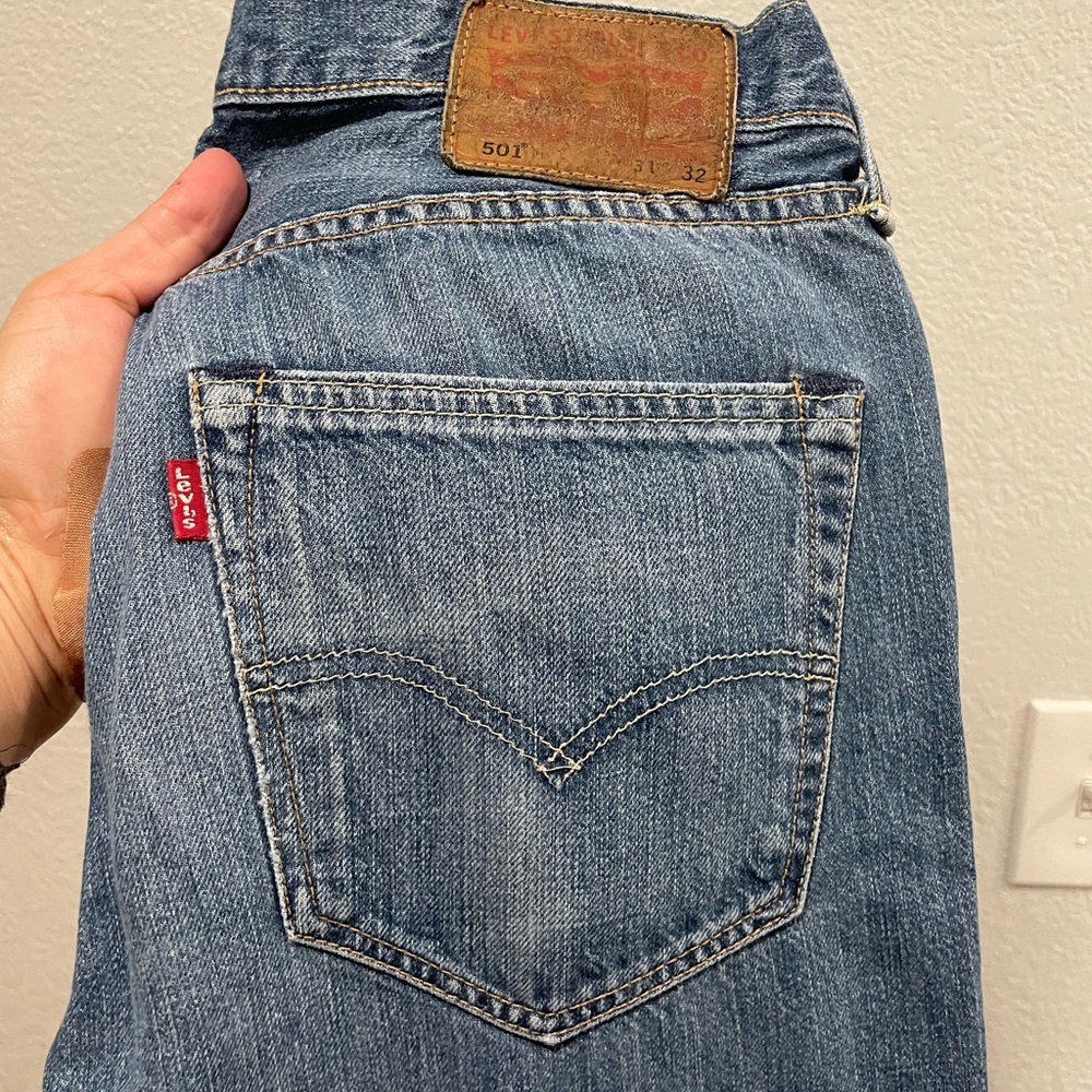 Levi 501 jeans 31 by 32